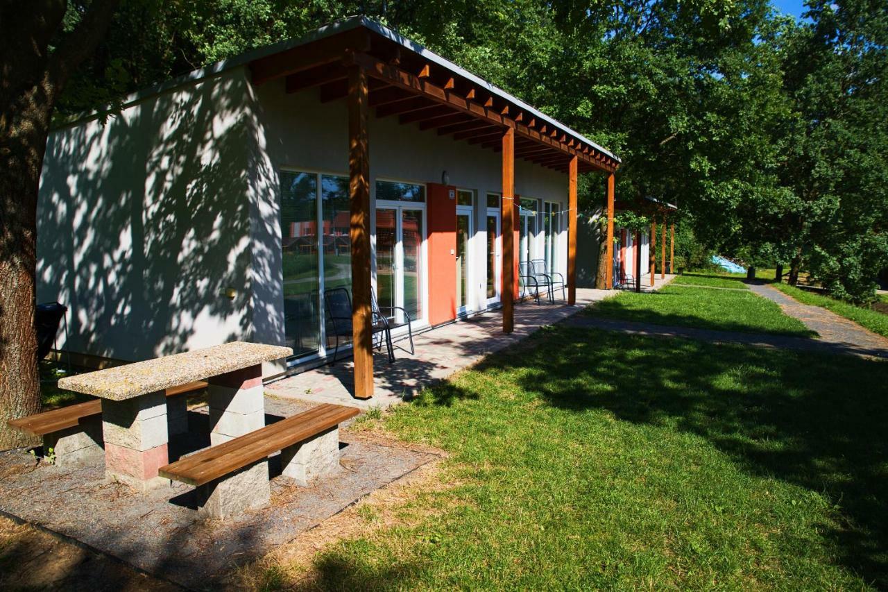 Penzion Amfik Bukovina Popovice  外观 照片